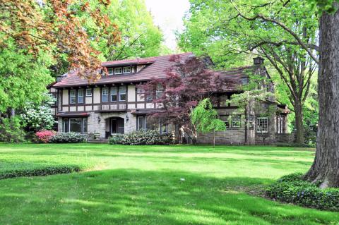 Shaker Historical Museum, adjacent to the North Union site. Taken in 2008.